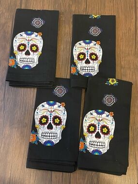 Williams Sonoma Light Gray Cotton Pillow Cover with Label